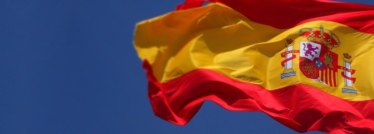 Bandera de España representando todos los futuros Clientes potenciales que nos llaman de todos los lugares de la Península para resolver su porte o reporte en breve de la localidad en cuestión, para cuando lo deseen ya lo tengan apalabrado, ajustado, acordado y solicitado